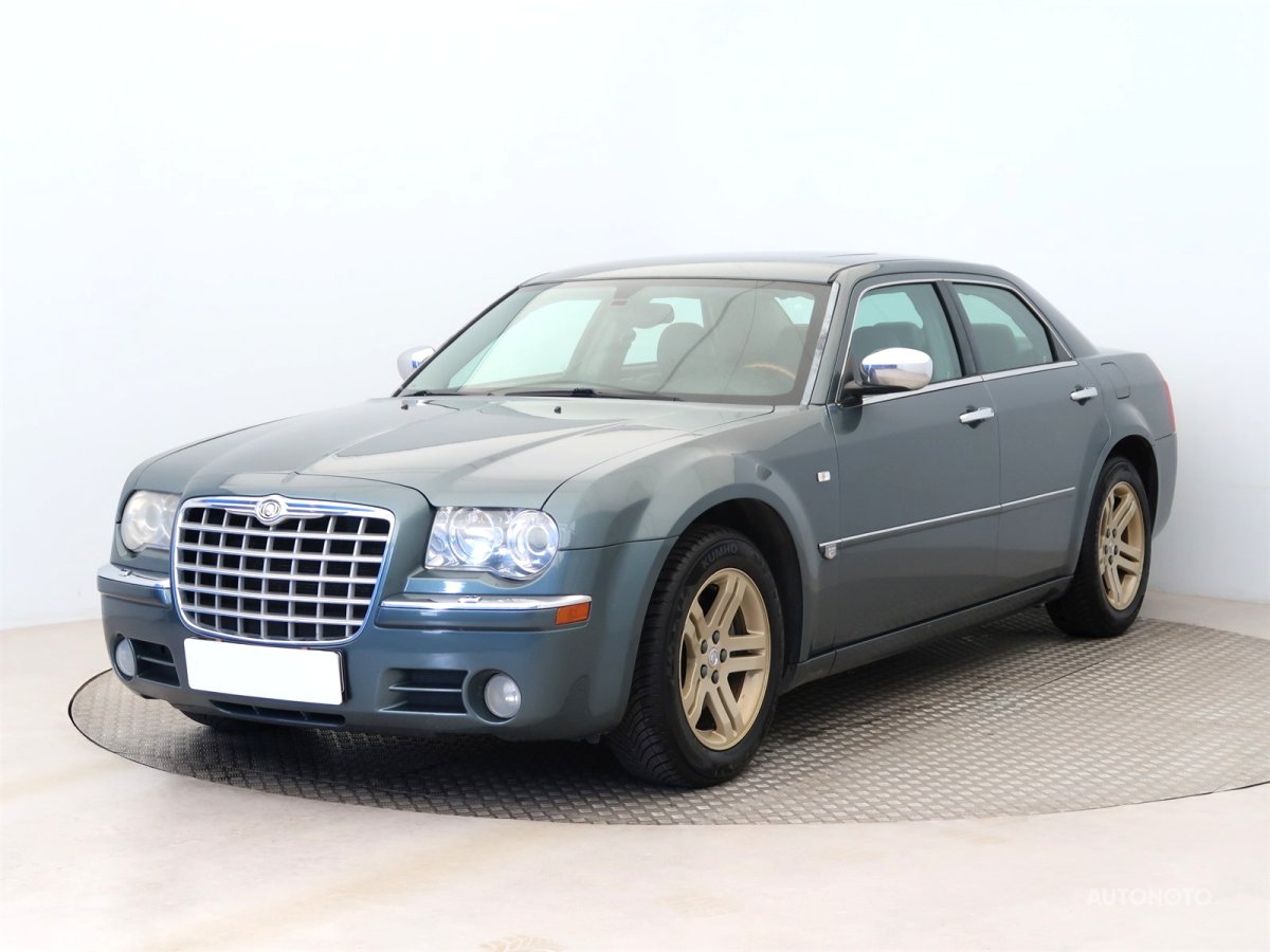 Chrysler 300C, 2005 - pohled č. 3
