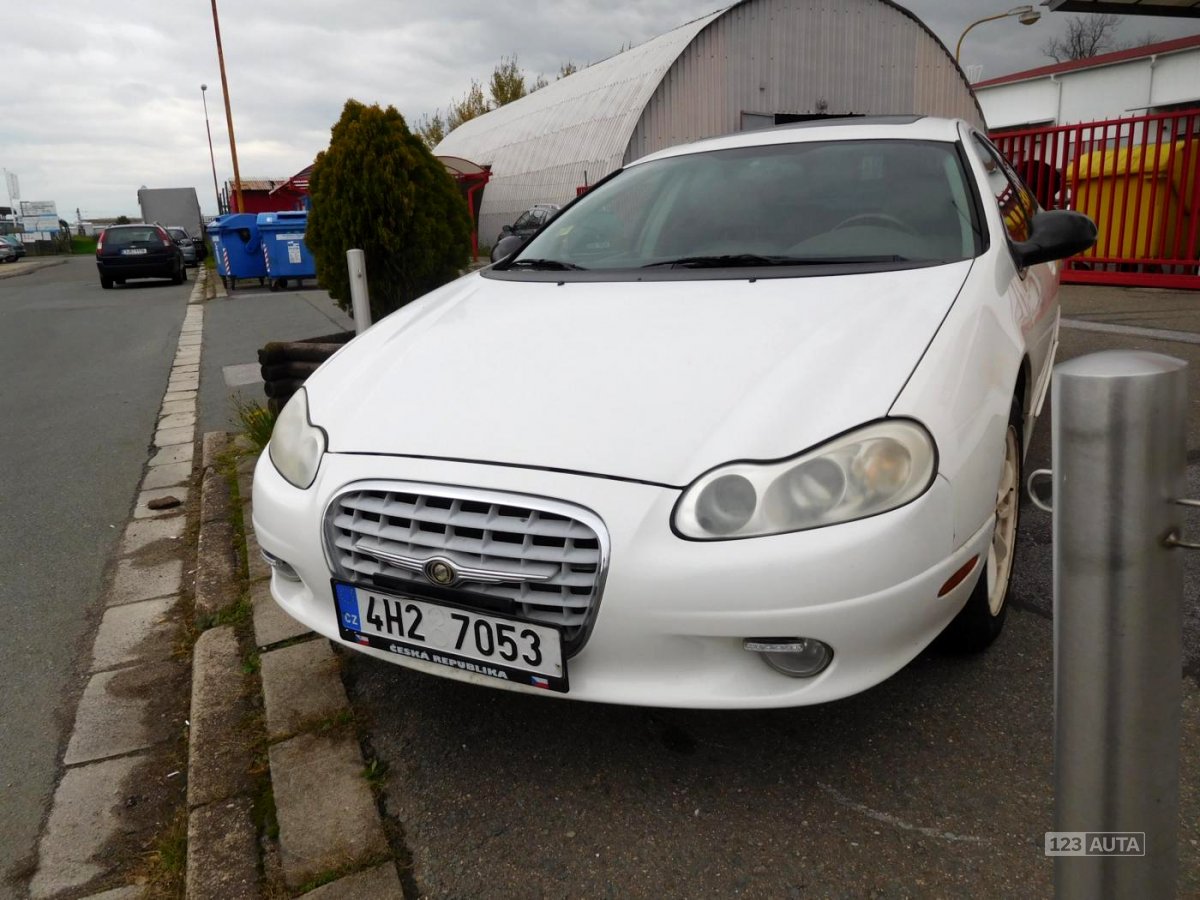 Chrysler Concorde, 2005 - pohled č. 1
