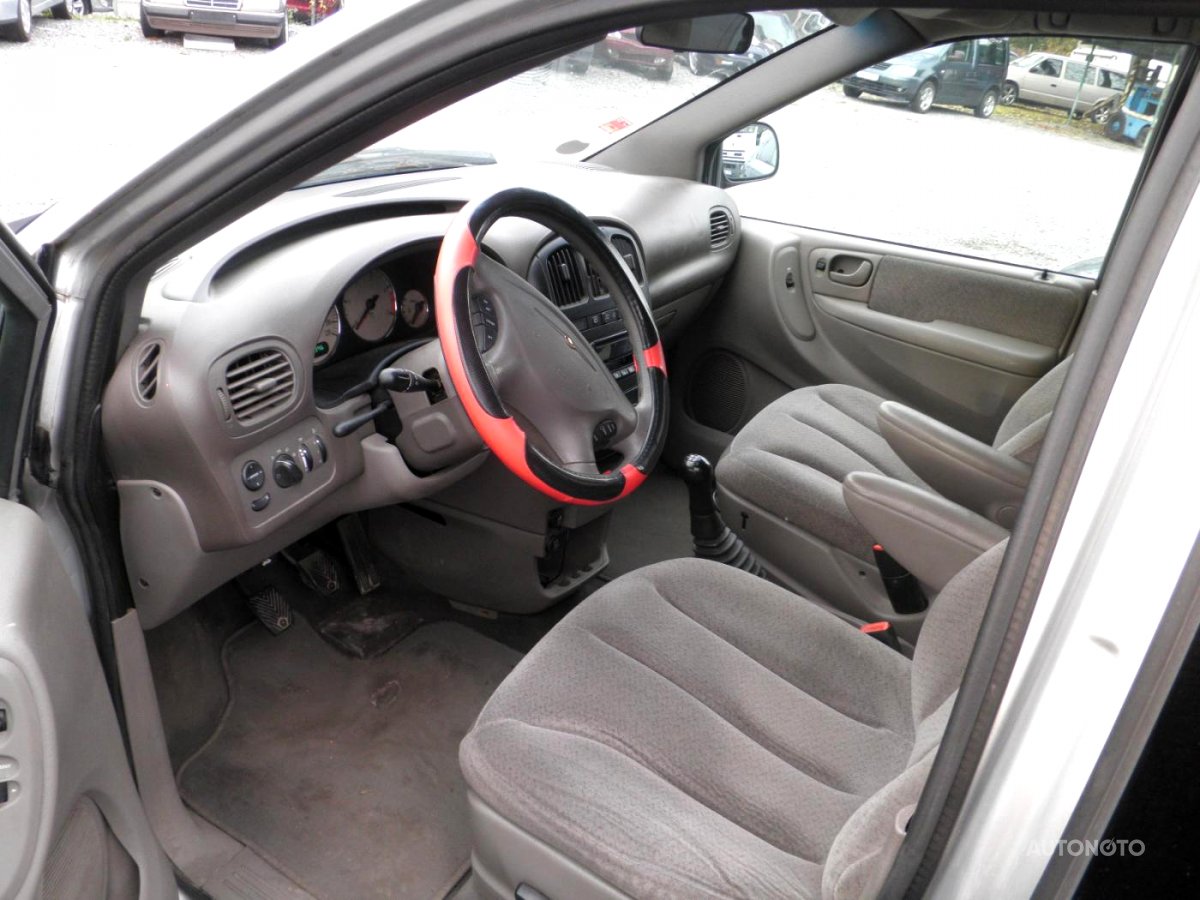 Chrysler Grand Voyager, 2004 - pohled č. 10