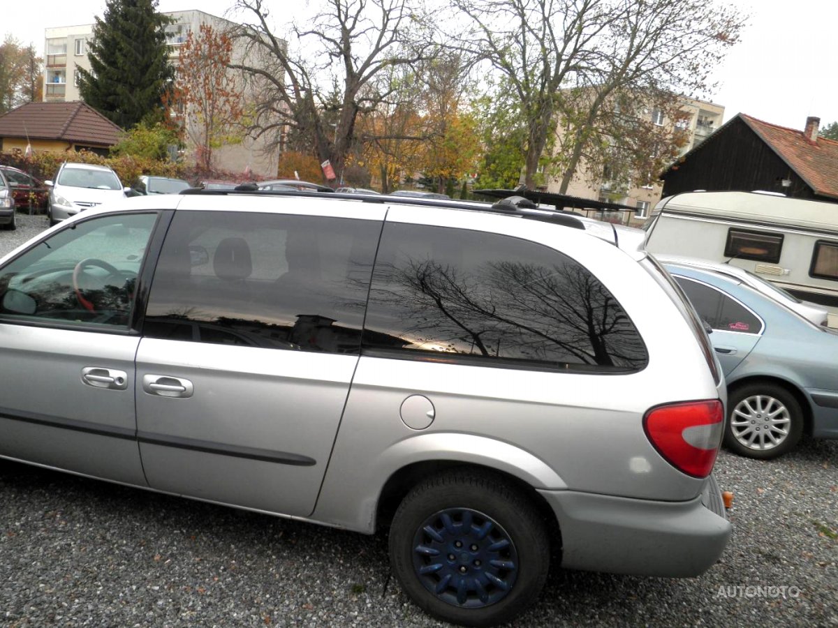 Chrysler Grand Voyager, 2004 - pohled č. 5