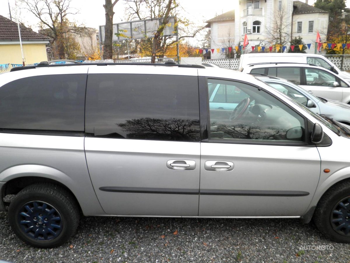 Chrysler Grand Voyager, 2004 - pohled č. 9