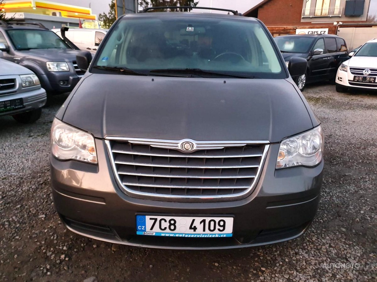 Chrysler Grand Voyager, 2011 - pohled č. 2