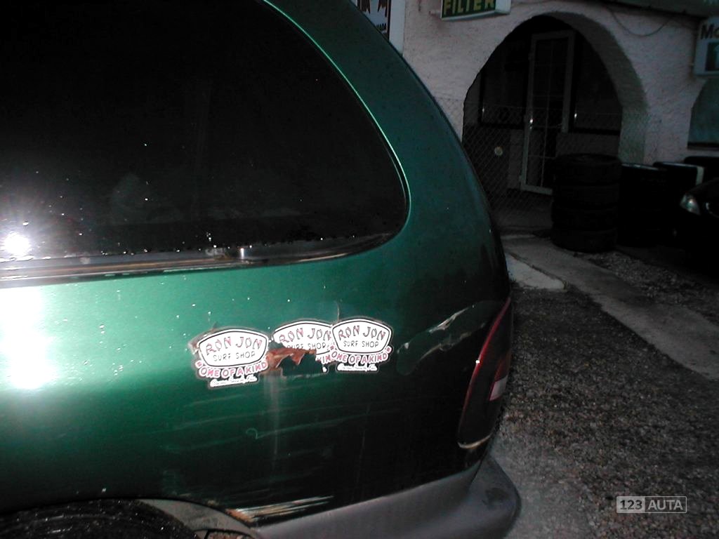 Chrysler Grand Voyager, 1996 - pohled č. 14