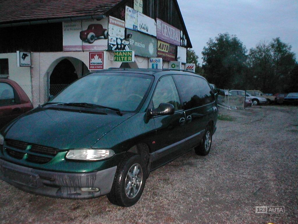 Chrysler Grand Voyager, 1996 - pohled č. 16