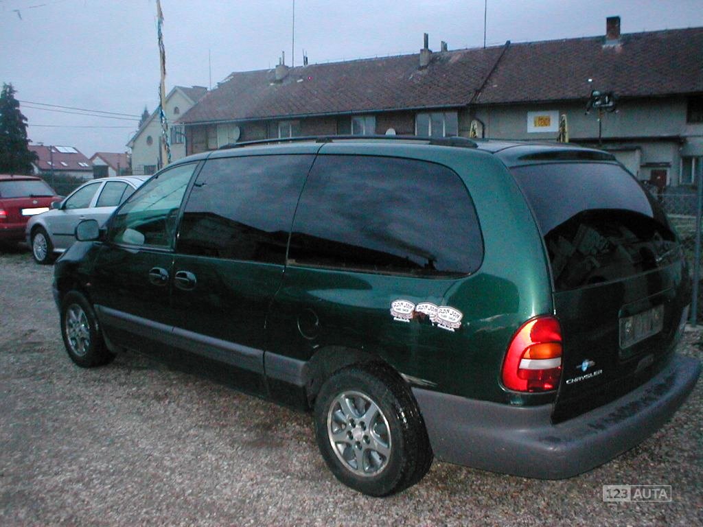 Chrysler Grand Voyager, 1996 - pohled č. 5