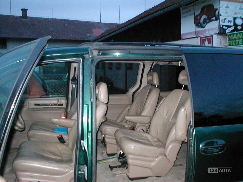 Chrysler Grand Voyager, 1996 - pohled č. 7
