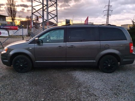 Chrysler Grand Voyager, 2011 - pohled č. 3