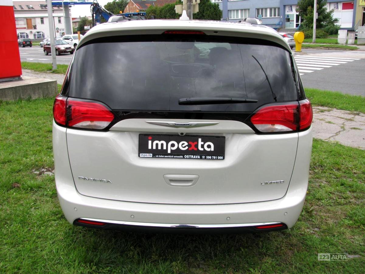 Chrysler Pacifica, 2019 - pohled č. 4