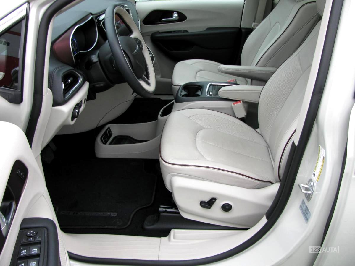 Chrysler Pacifica, 2019 - pohled č. 9