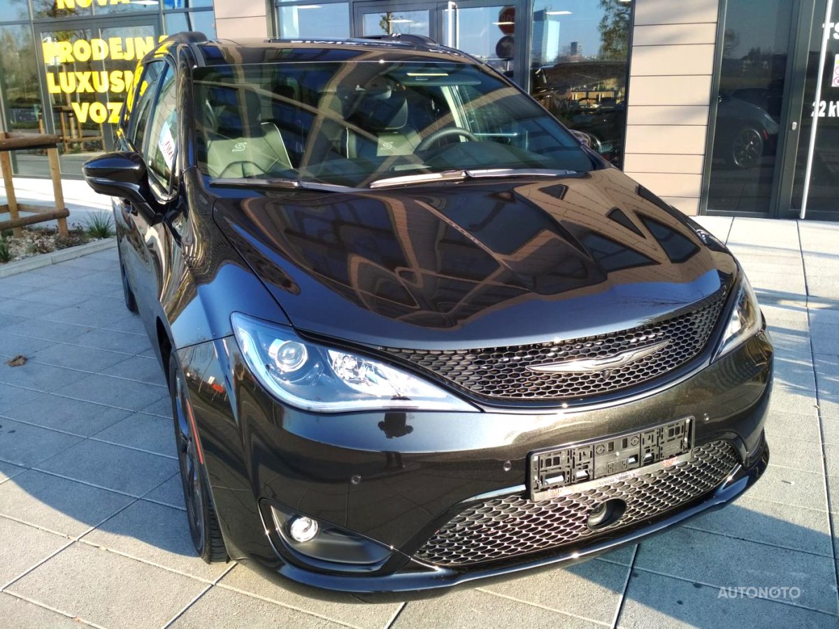 Chrysler Pacifica, 2020 - pohled č. 2