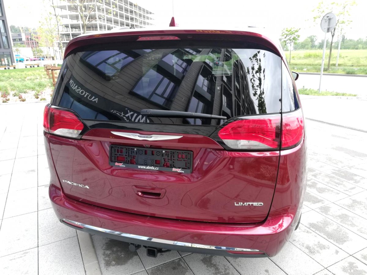 Chrysler Pacifica, 2018 - pohled č. 3