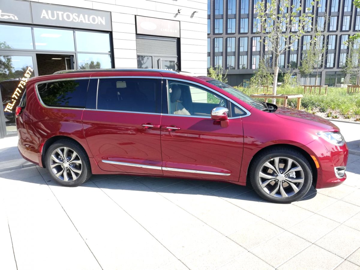 Chrysler Pacifica, 2019 - pohled č. 2