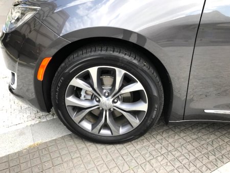 Chrysler Pacifica, 2017 - pohled č. 10