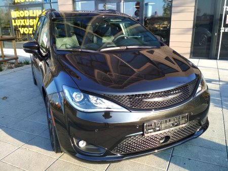 Chrysler Pacifica, 2020 - pohled č. 2