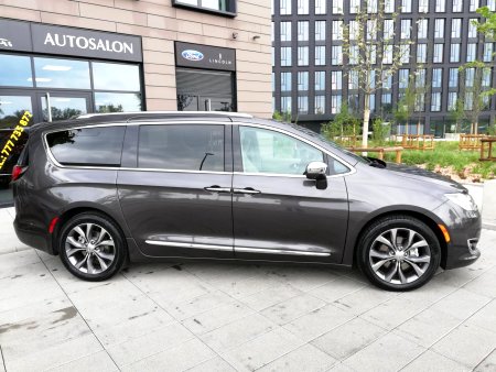 Chrysler Pacifica, 2019 - pohled č. 3