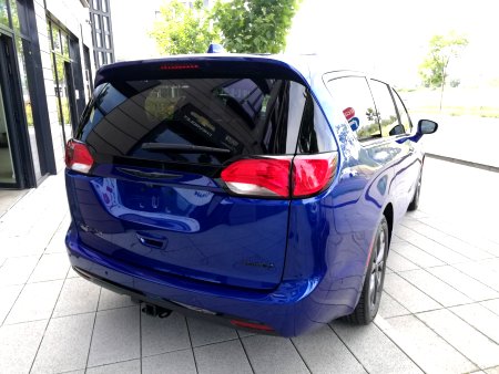 Chrysler Pacifica, 2020 - pohled č. 3