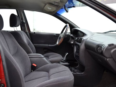 Chrysler Stratus, 1999 - pohled č. 10