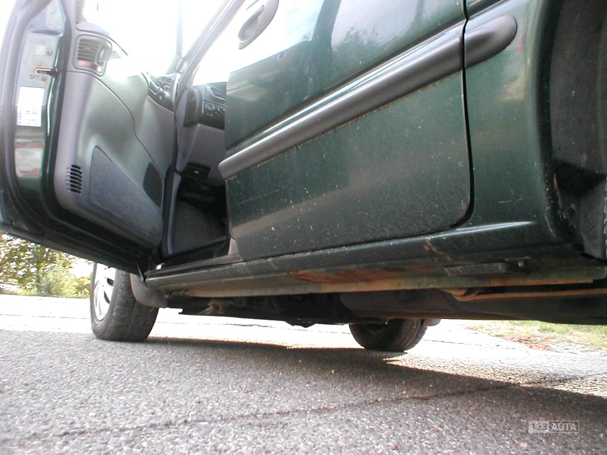 Chrysler Voyager, 2000 - pohled č. 14