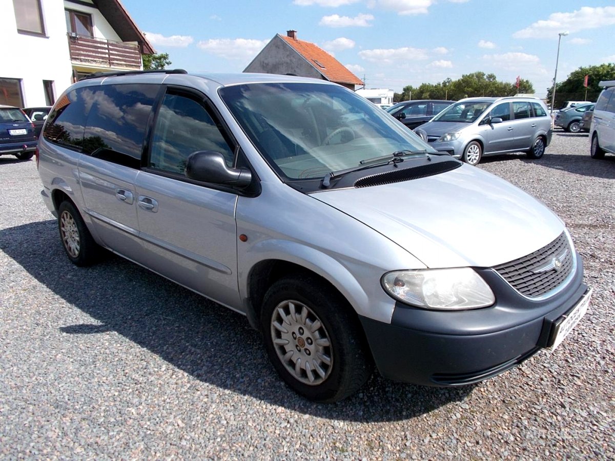 Chrysler Grand Voyager, 2003 - pohled č. 2