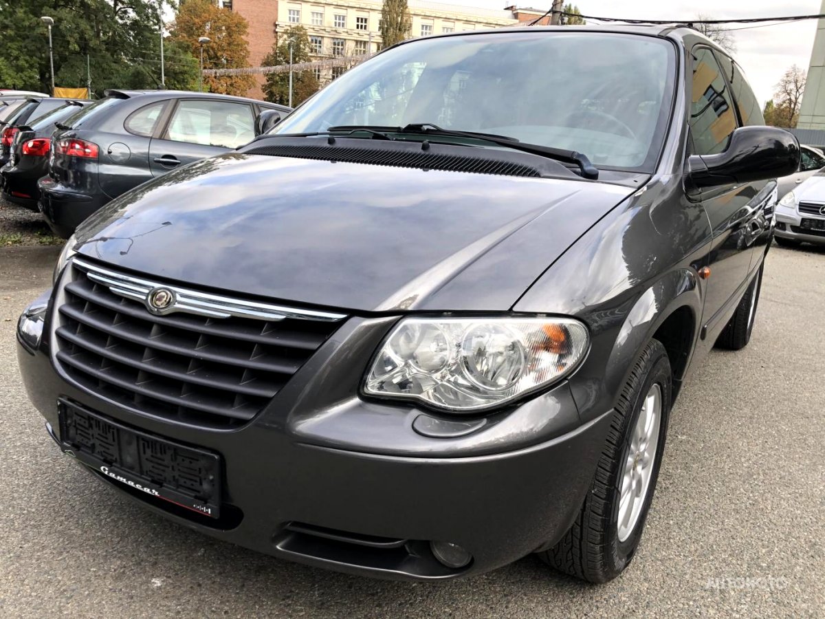 Chrysler Voyager, 2005 - pohled č. 3