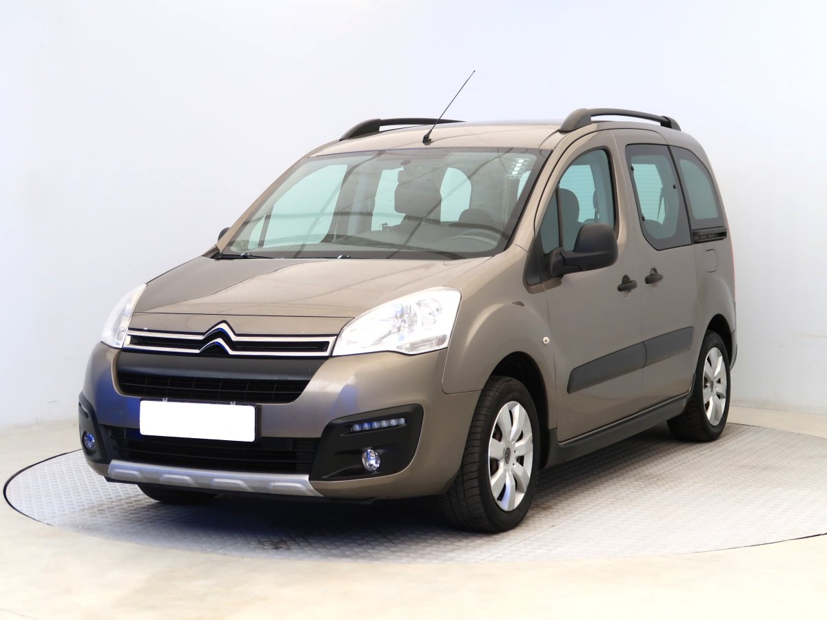 Citroën Berlingo, 2017 - pohled č. 3