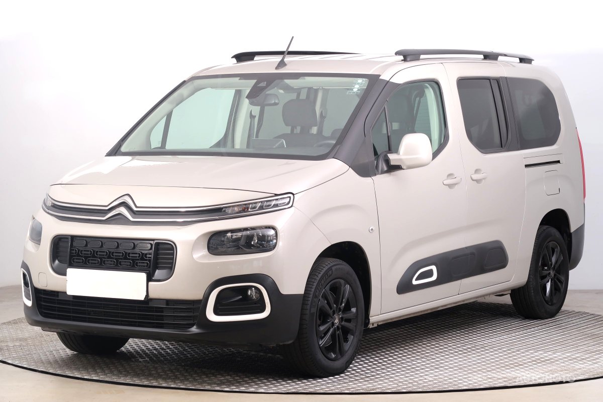 Citroën Berlingo, 2021 - pohled č. 3