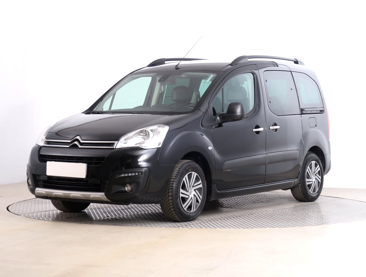 Citroën Berlingo, 2017 - pohled č. 3