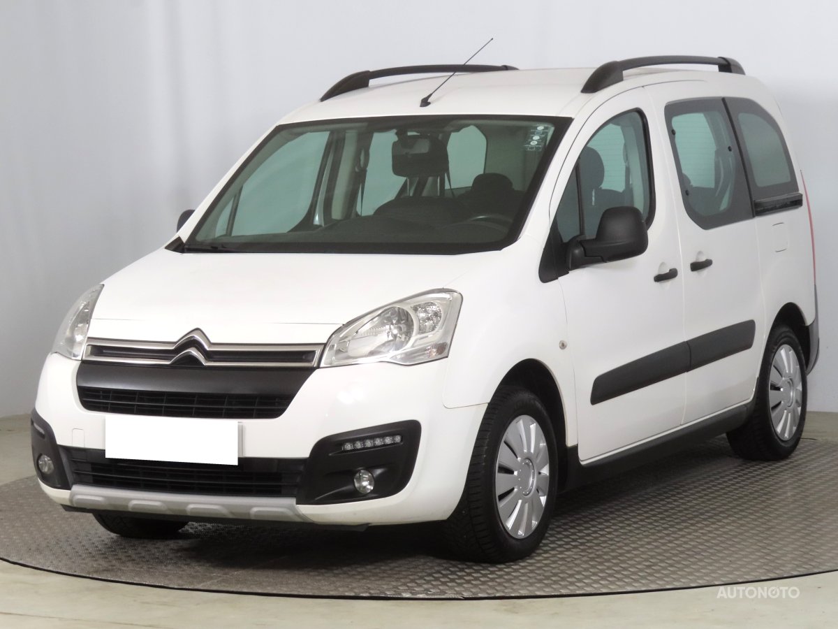 Citroën Berlingo, 2018 - pohled č. 3