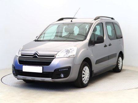 Citroën Berlingo, 2018 - pohled č. 3
