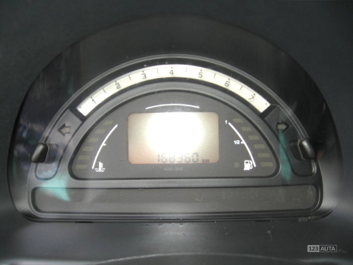 Citroën C3, 2002 - pohled č. 10