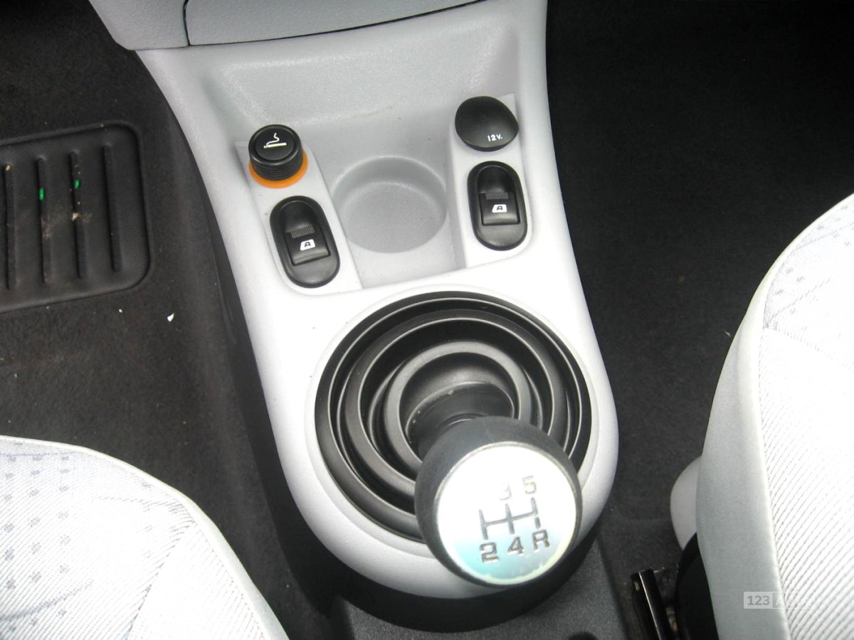 Citroën C3, 2002 - pohled č. 12