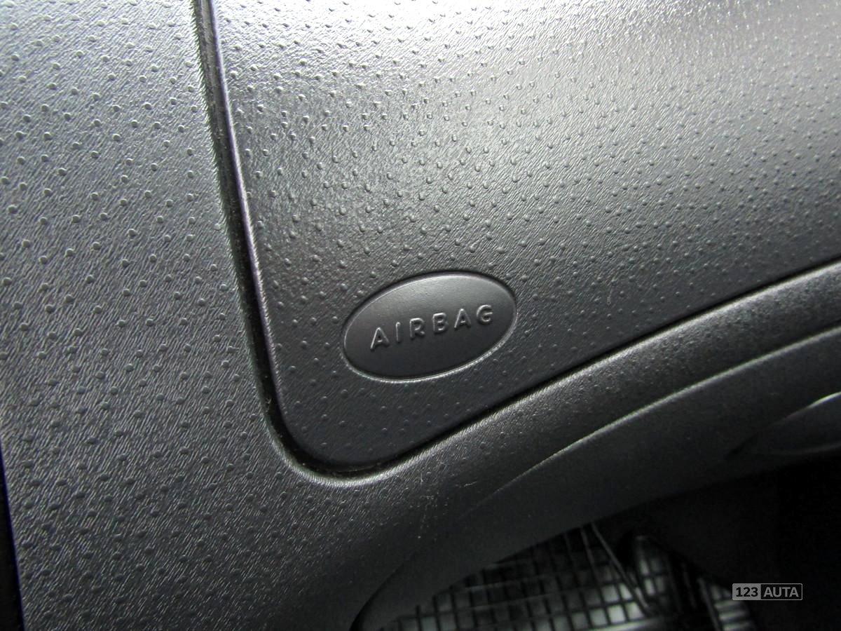 Citroën C3, 2008 - pohled č. 20