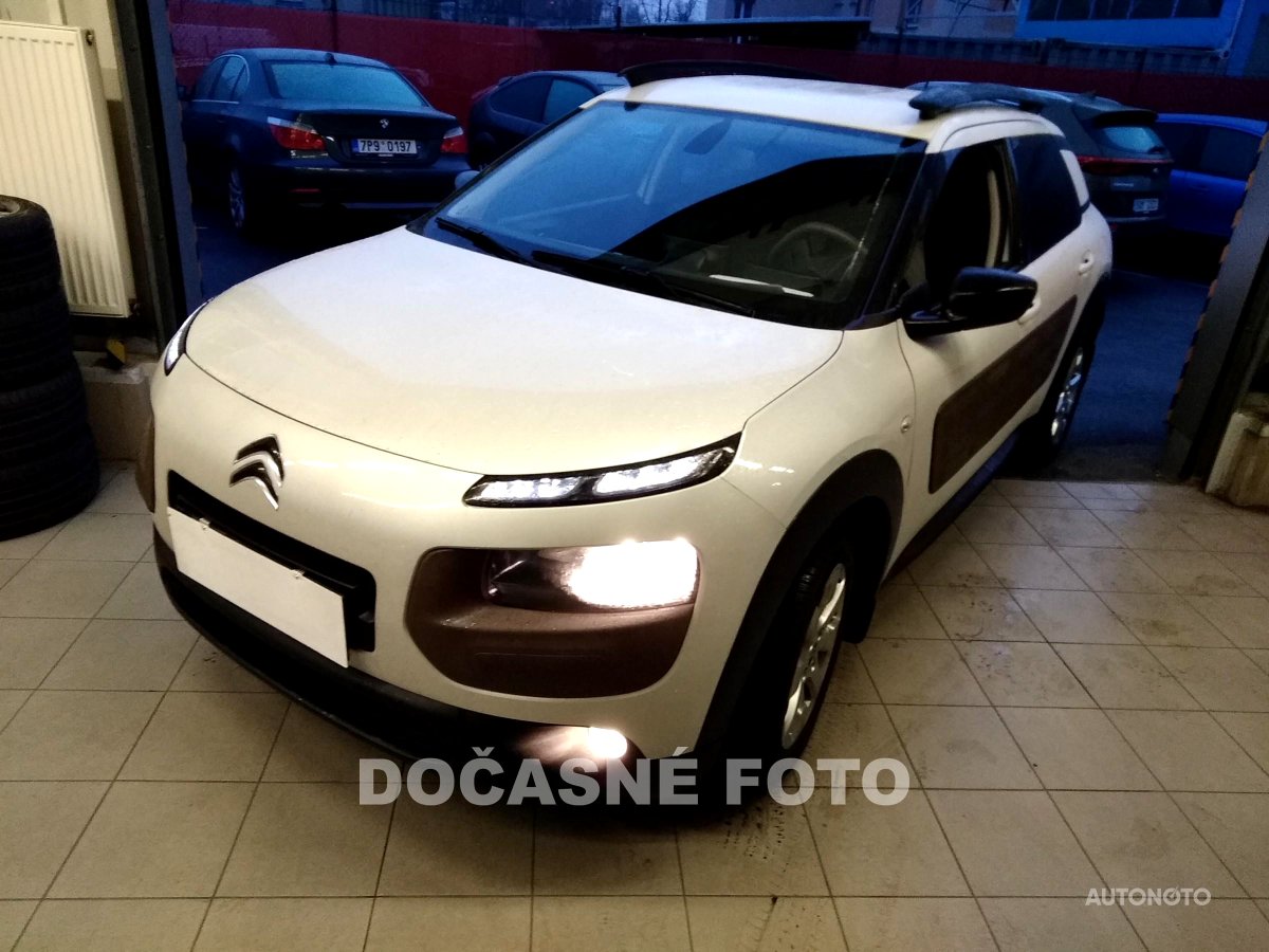 Citroën C4 Cactus, 2015 - pohled č. 3