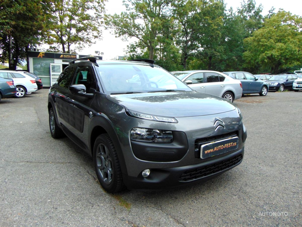 Citroën C4 Cactus, 2017 - pohled č. 3