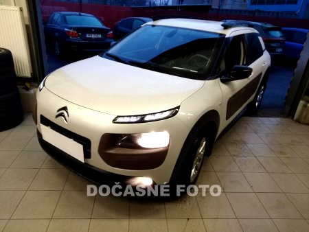 Citroën C4 Cactus, 2015 - pohled č. 3