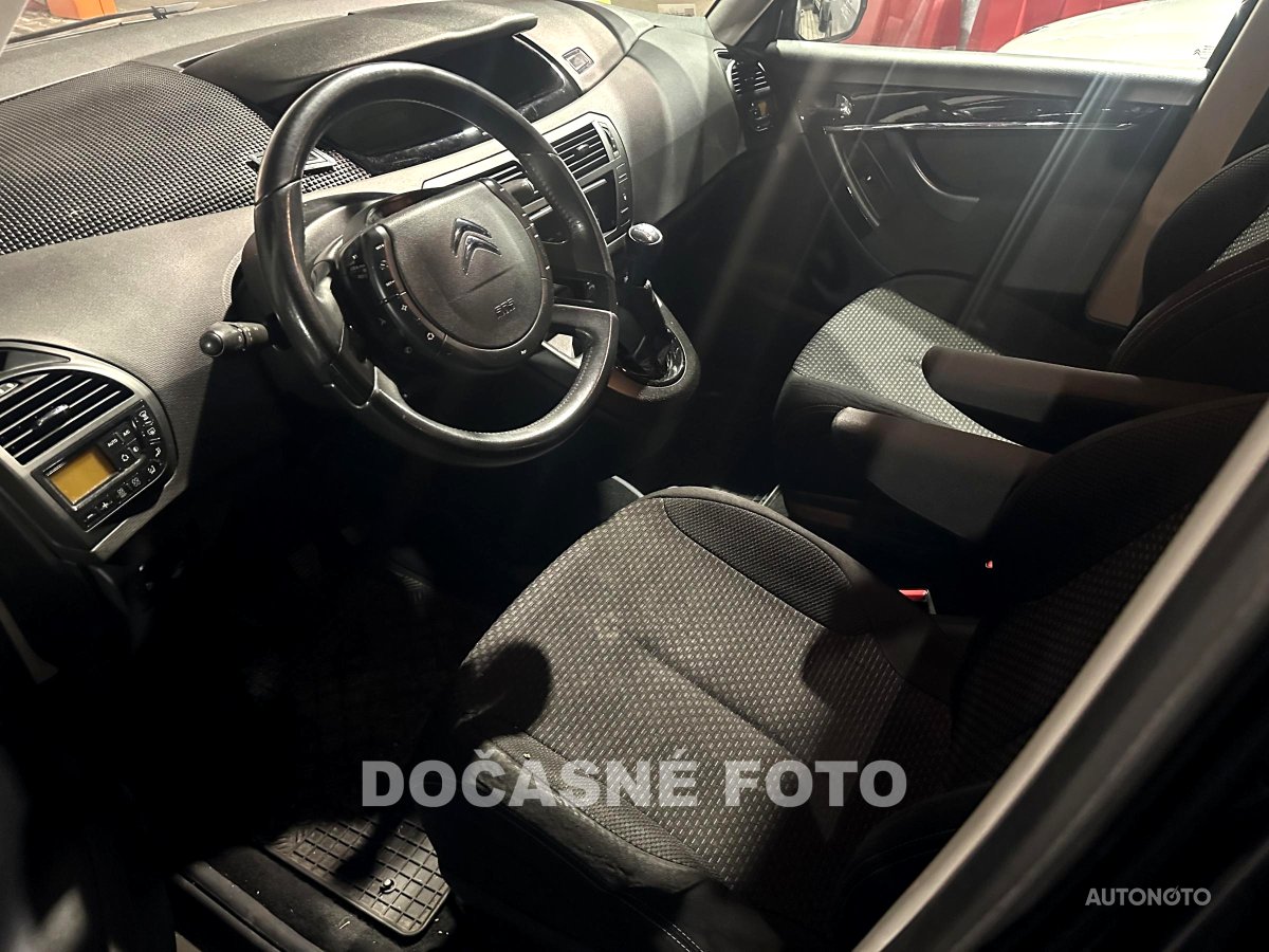 Citroën C4 Picasso, 2012 - pohled č. 3