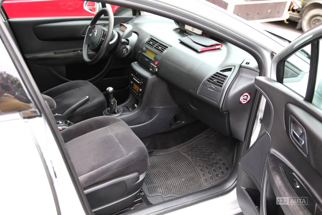 Citroën C4, 2009 - pohled č. 15