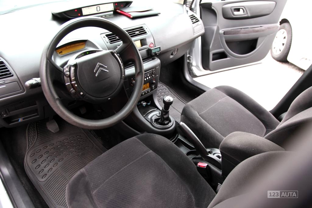 Citroën C4, 2009 - pohled č. 9