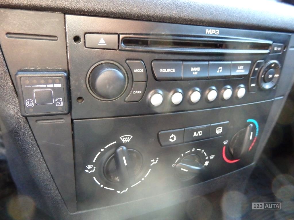 Citroën C4, 2008 - pohled č. 11