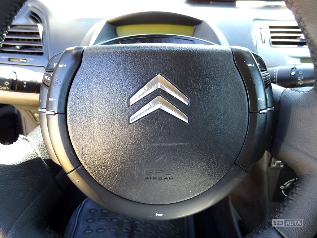 Citroën C4, 2008 - pohled č. 8