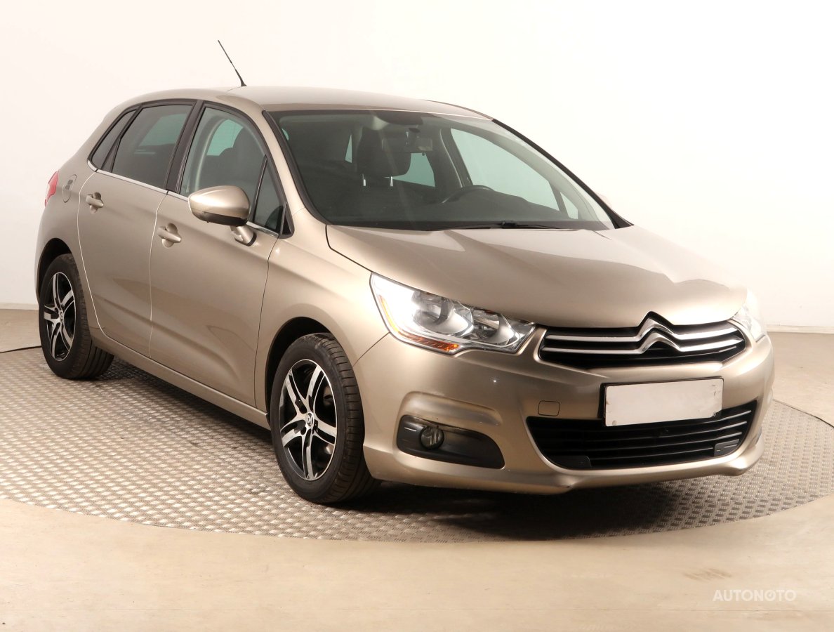 Citroën C4, 2012 - celkový pohled