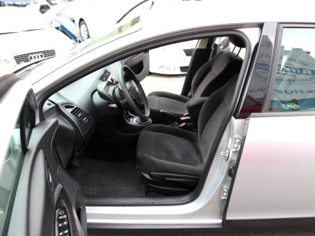 Citroën C4, 2009 - pohled č. 8