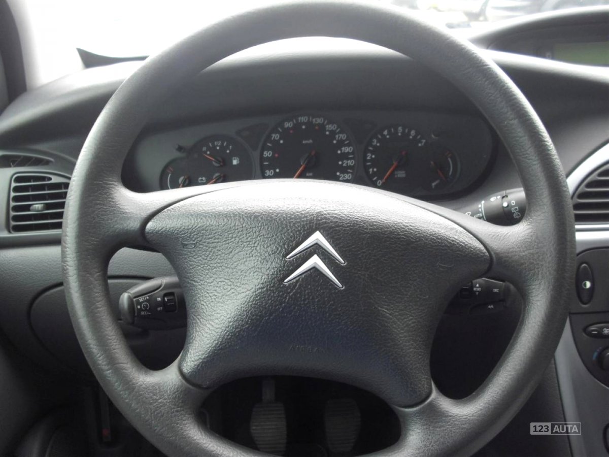 Citroën C5, 2004 - pohled č. 13