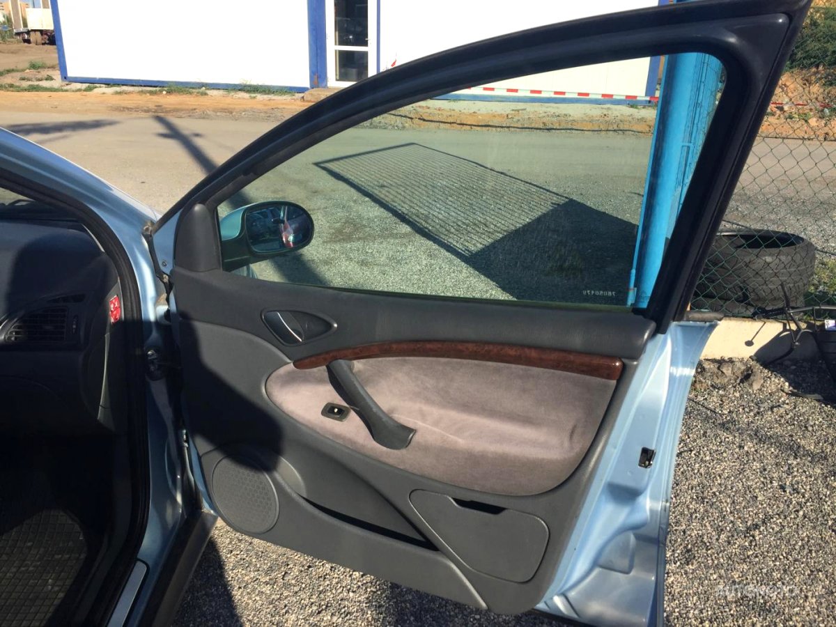 Citroën C5, 2001 - pohled č. 9