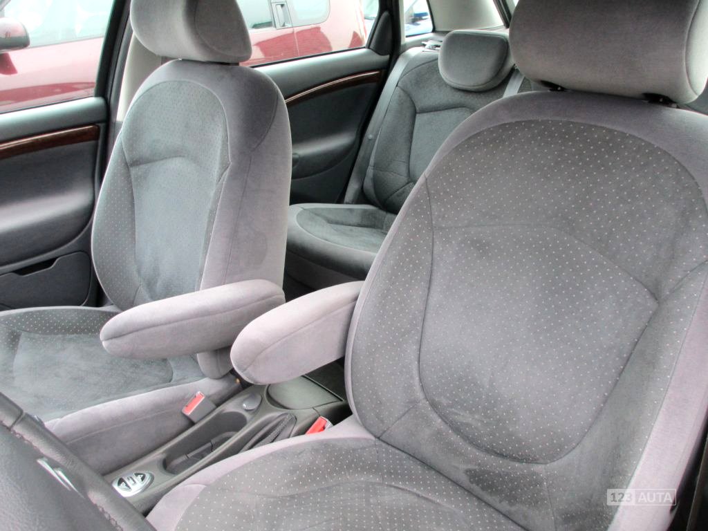 Citroën C5, 2002 - pohled č. 14