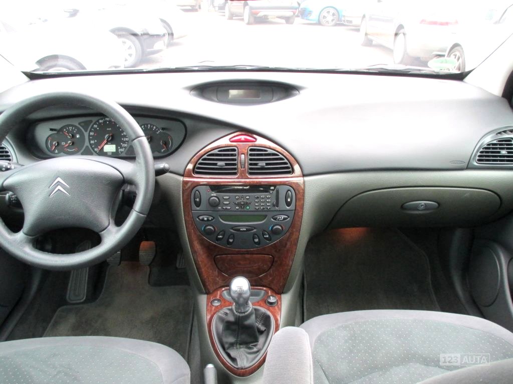 Citroën C5, 2002 - pohled č. 17