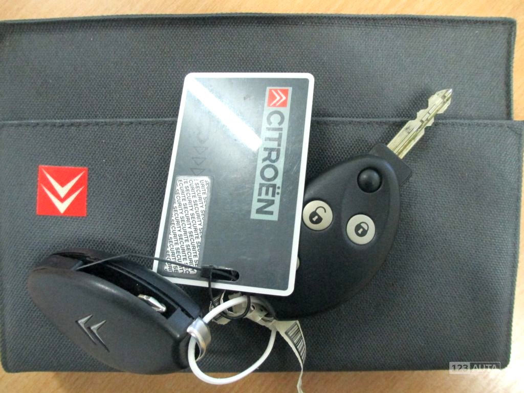 Citroën C5, 2002 - pohled č. 20