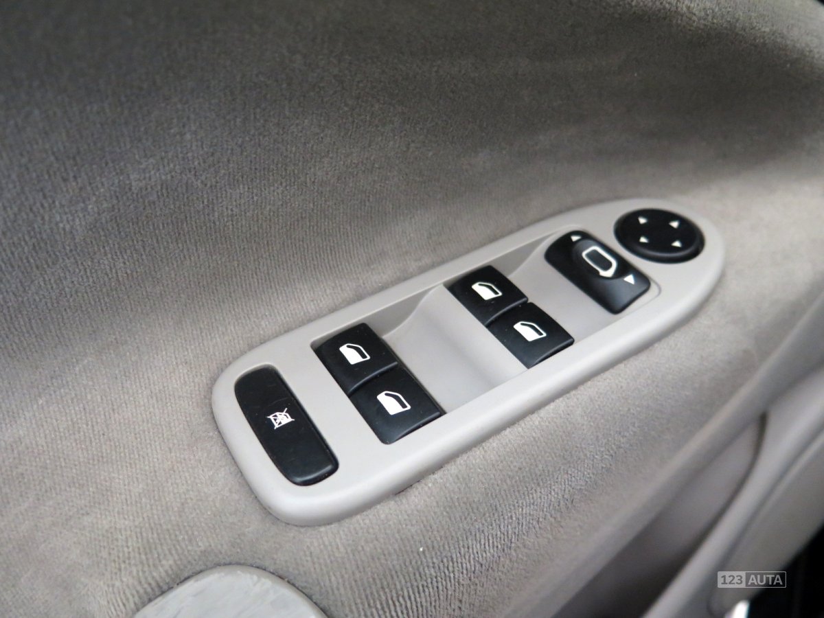 Citroën C5, 2005 - pohled č. 20