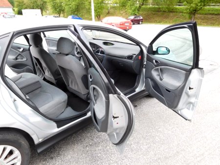 Citroën C5, 2003 - pohled č. 10