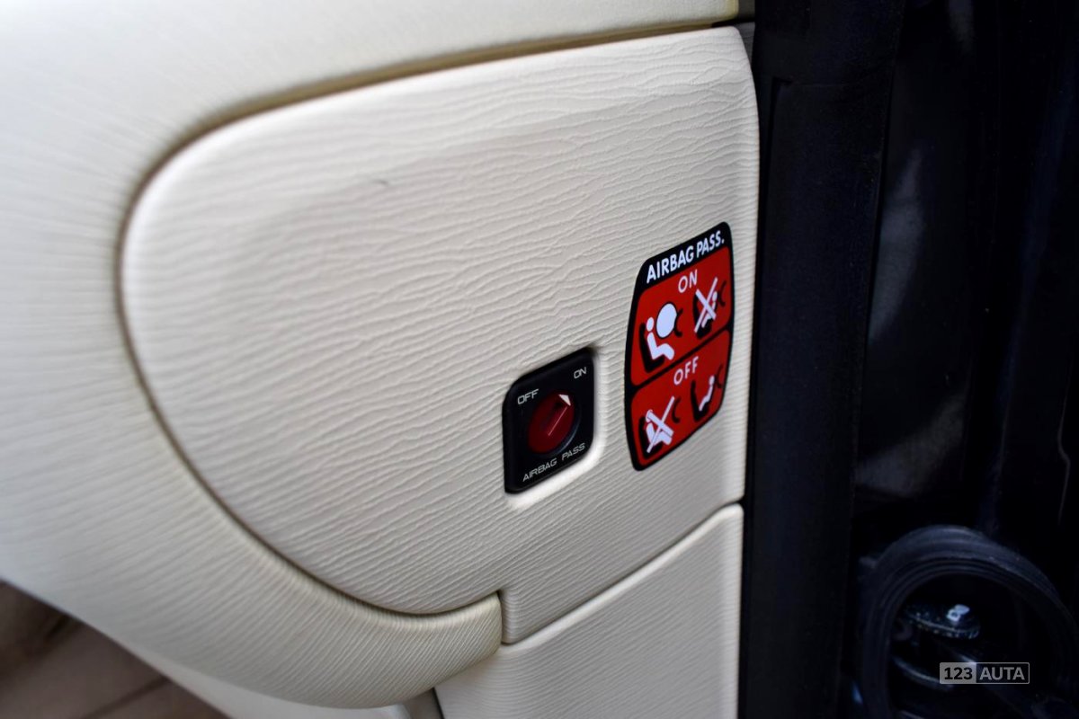 Citroën C6, 2008 - pohled č. 22